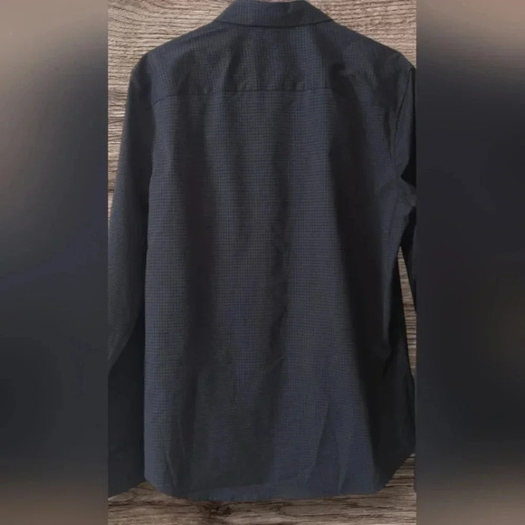 Calvin Klein Move 365 Long Sleeve Button Up NWT - Lg - Picture 2 of 11
